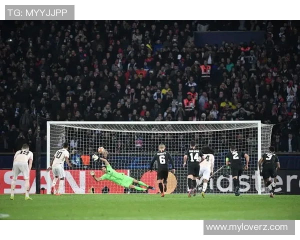 大巴黎与曼联精彩对决全场回放回顾与分析尽在此处