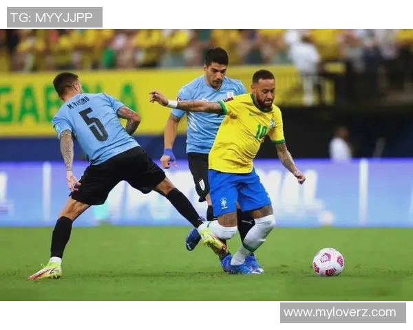 乌拉圭与巴拉圭决赛对决谁将捧起冠军奖杯的荣耀