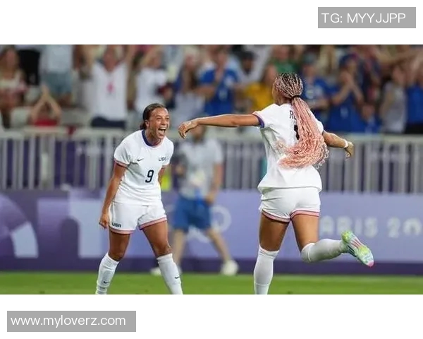 巴西女足与美国女足巅峰对决展现女子足球魅力与实力的较量 巴西女足与美国女足巅峰对决展现女子足球魅力与实力的较量