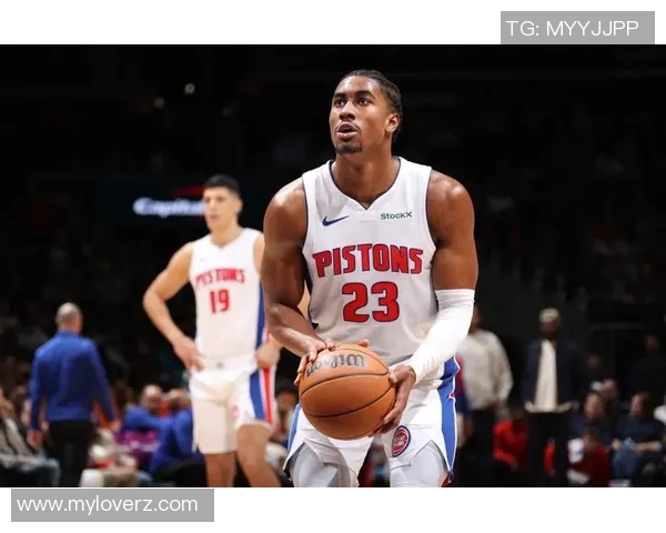 杰登艾维的崛起之路:从大学球场到NBA新星的成长历程 杰登艾维的崛起之路:从大学球场到NBA新星的成长历程