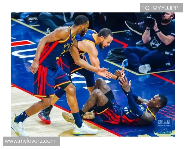 2017季前赛勇士与雷霆的精彩对决回顾与分析