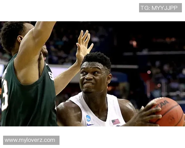 杜克大学与密歇根大学精彩对决比赛录像回顾与分析