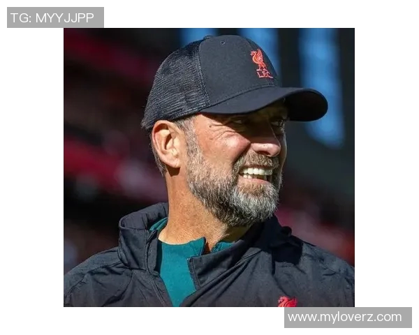 努涅斯在赛场上的精彩表现引发球迷热议与期待未来发展潜力分析