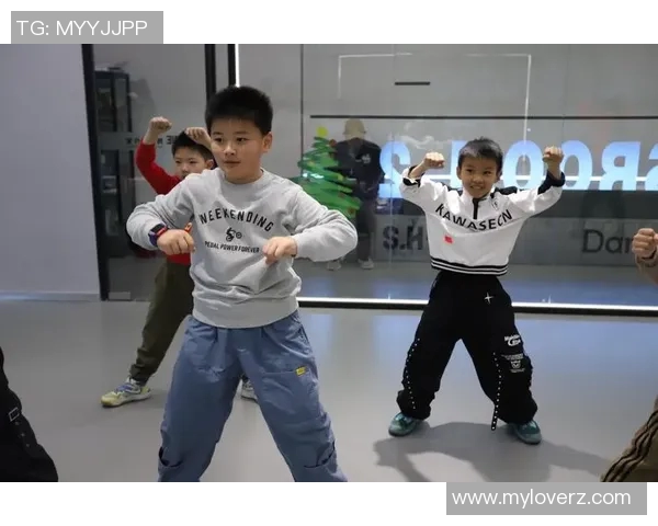 聚焦街舞文化探讨北京街舞队战术与风格的创新与发展MBA