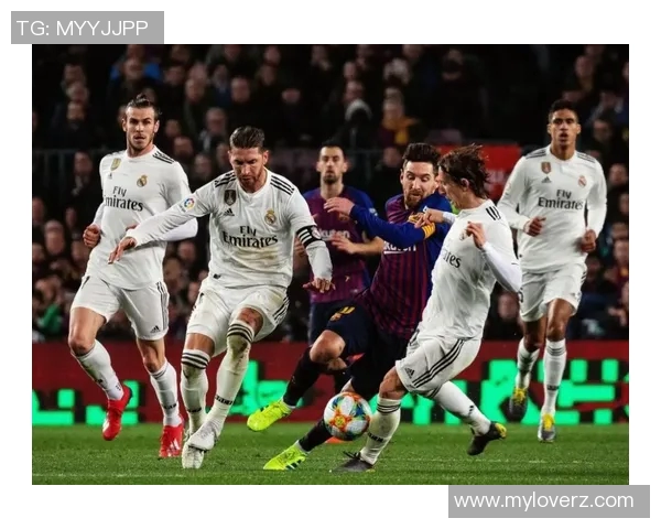 皇马元老队与切尔西传奇球员对抗赛精彩回顾与赛后分析